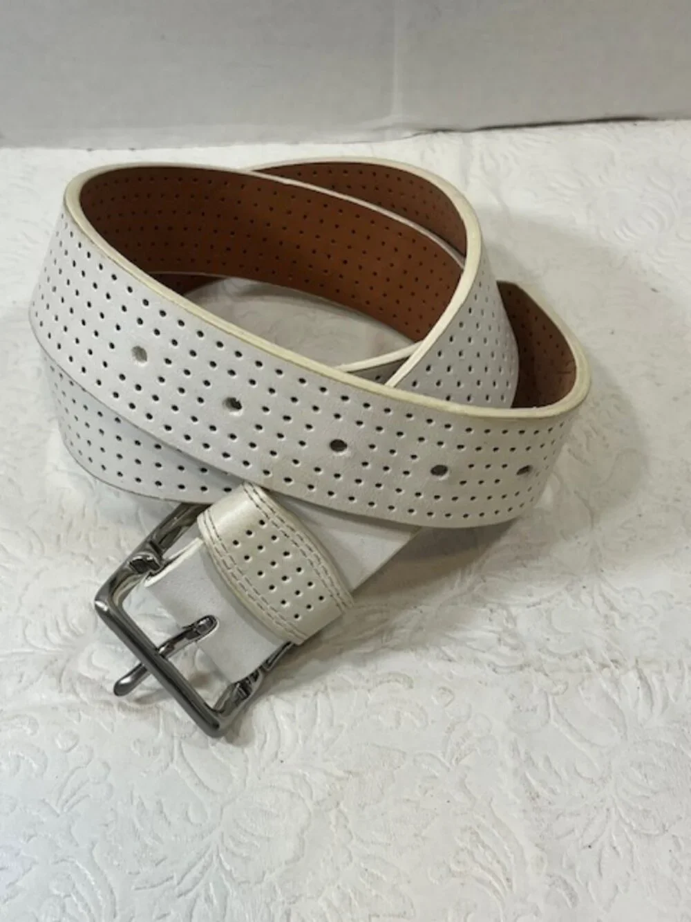 White NikeGolf Leather Perforated Golf Belt Metal Buckle Logo Ultralight Size:SP